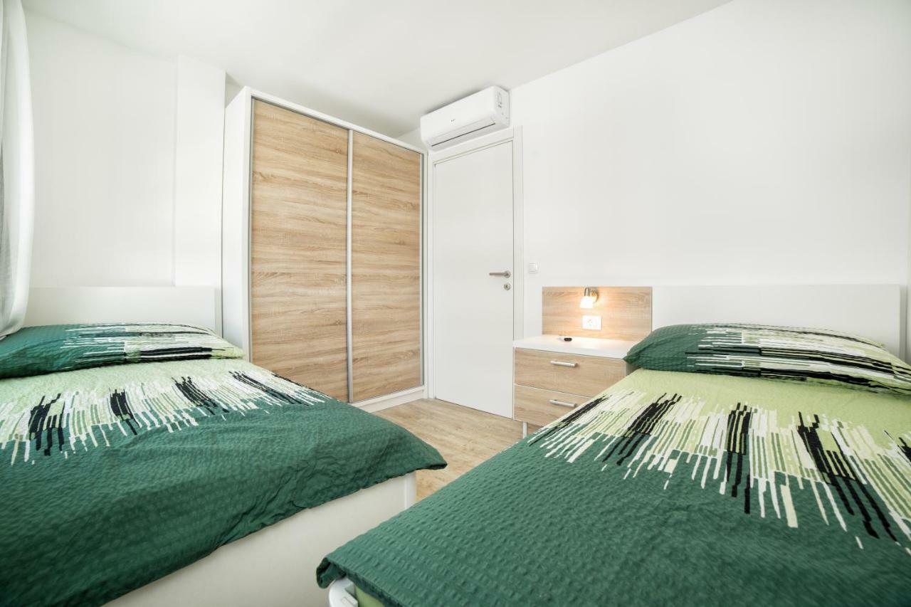 Kuca Buzov - Holiday House In Croatia スリマ エクステリア 写真